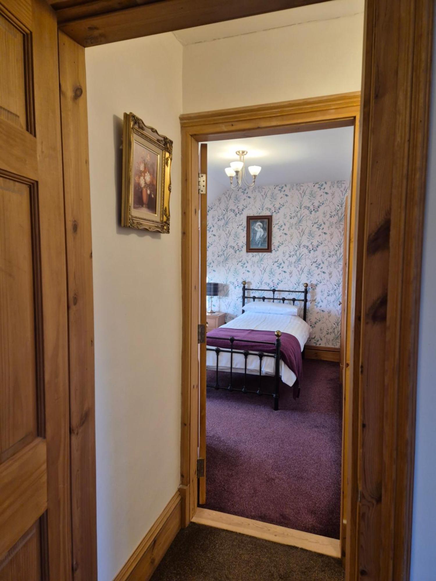 The Old Convent Holiday Apartments Fort Augustus Exterior photo