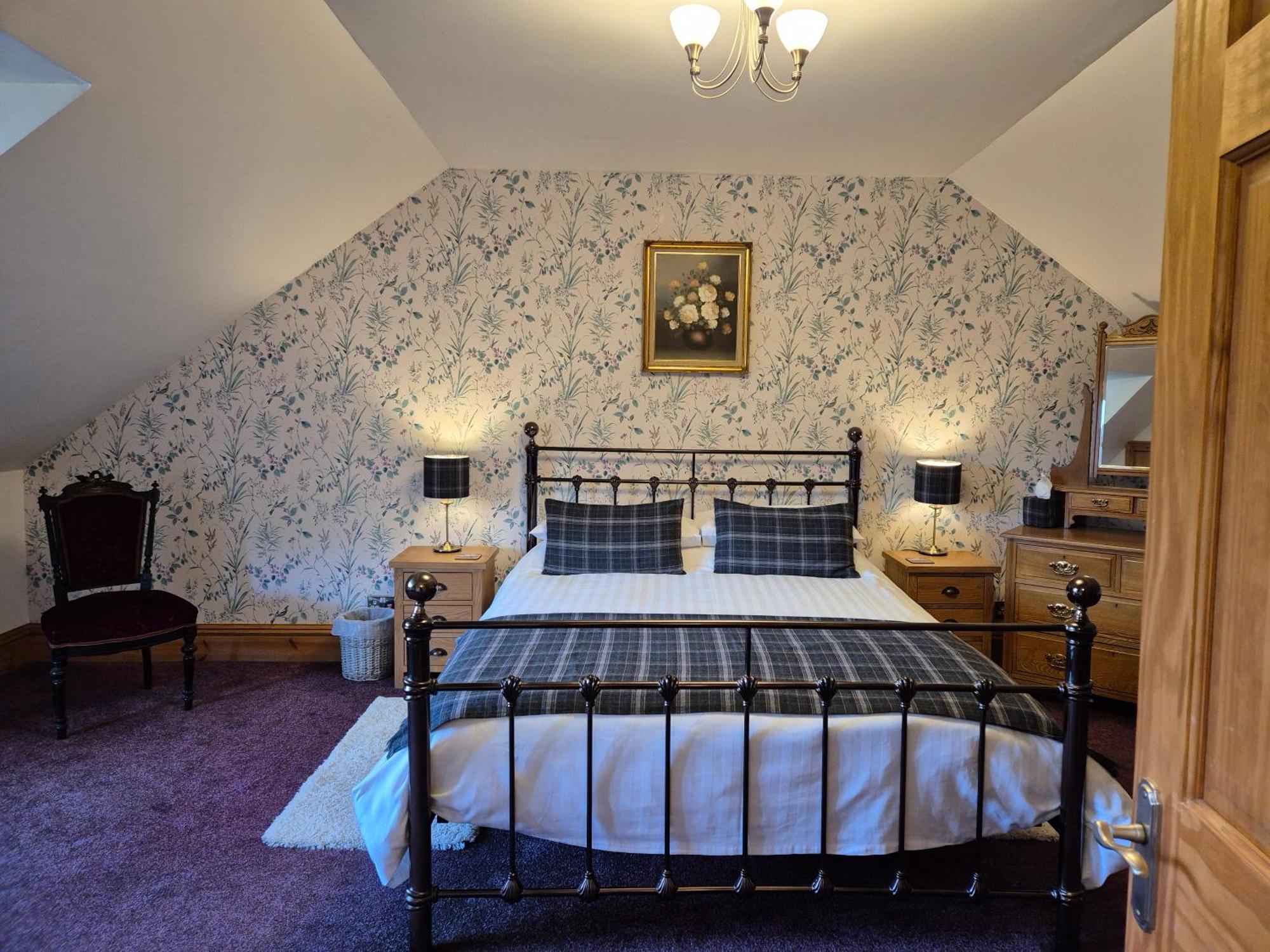The Old Convent Holiday Apartments Fort Augustus Exterior photo